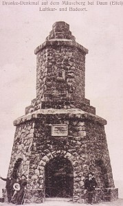 Dronketurm 1905 auf dem Mäuseberg  bei Daun; errichtet zu Ehren des  Eifelvereinsgründers Adolf Dronke 