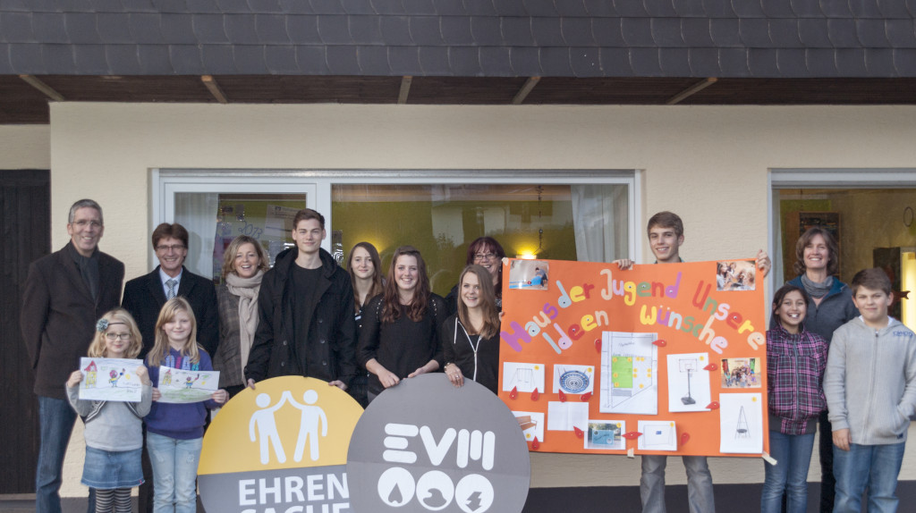 „Die EVM unterstützt die Umgestaltung des Haus der Jugend in der Verbandsgemeinde Hillesheim mit 1.500 Euro der Aktion Ehrensache.“ Bildquelle: EVM