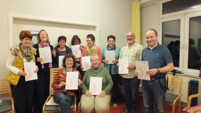 Teilnehmer bei der Zertifikatübergabe vom Kinaesthetic-Kurs in Minheim. Foto: privat. 
