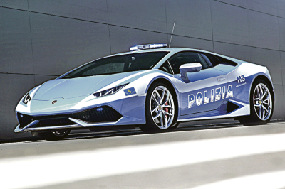 Mit dem neuen Lamborghini Huracán verfügt die italienische Staatspolizei  über den schnellsten Streifenwagen der Welt Foto: Lamborghini/dpp-AutoReporter