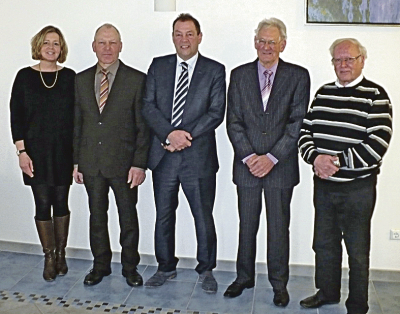 von links: Bürgermeisterin Heike Bohn, Ortsbürgermeister Alois Mauren  und die Geehrten: Erwin Fries, Ferdi Bauer und Alfred Huberts
