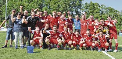 Die Mannschaft der JSG Vulkaneifel nach dem Sieg über den FSV Salmrohr Foto: Dieter Willems