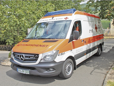 Der neue Notfallkrankenwagen Foto/Text:R.Reimer 