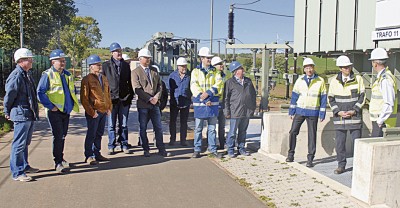 Mit Investitionen von rund fünf Millionen Euro hat der RWE-Verteilnetzbetreiber Westnetz die Umspannanlage Hallschlag erneuert und präsentierte die modernisierte Anlage im Rahmen eines Rundganges eingeladenen Gästen