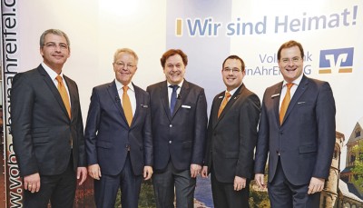 Die Herren Sascha Monschauer, Elmar Schmitz, Hubert Drayer, Thomas Klassmann und Markus Müller.