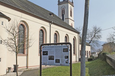 Heimat der 4.000 Fledermäuse ist die kath. Pfarrkirche in Reil (Foto: Karl-Heinz Gräwen)