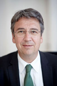 Andreas Mundt, Präsident des Bundeskartellamtes, Portrait in seinem Büro Copyright by: Werner Schuering, Inselstrasse 1a, 10179 Berlin Tel: 0172 5601214