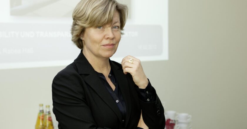 Politikwissenschaftlerin Andrea Römmele im Portrait.
